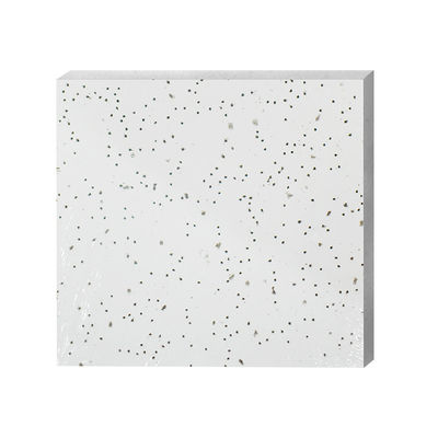 Quadratische Deckenplatten aus Mineralwolle für moderne Innenarchitektur und Schalldämpfung